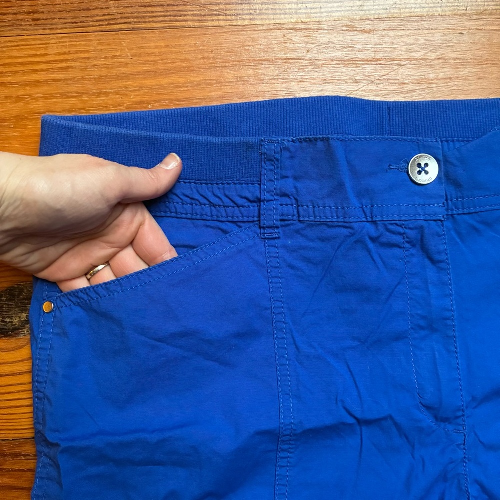 Chico's Blue Cropped Pants, EUC, 2.5 L 14 - Picture 2 of 10